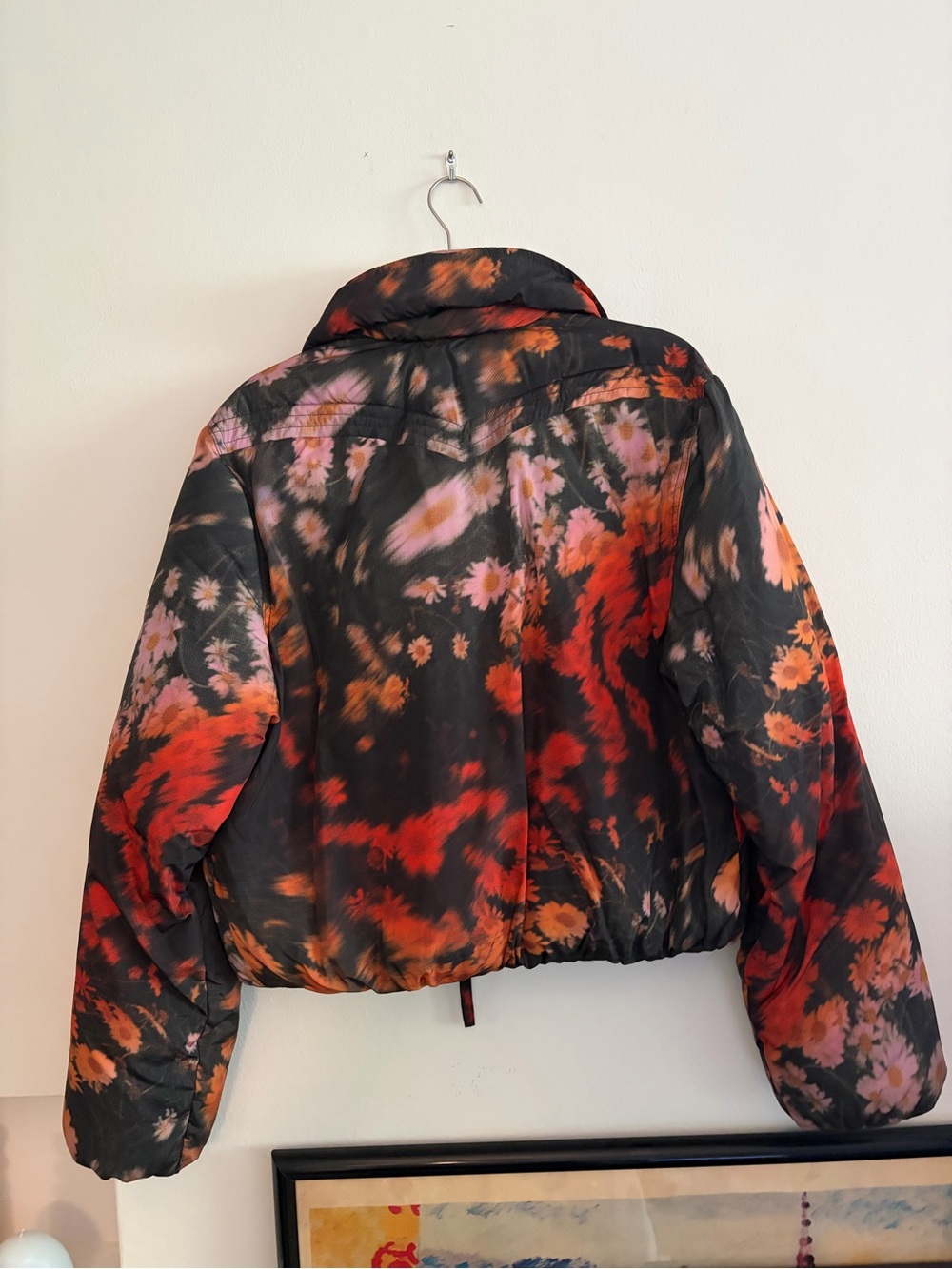 Urban Outfitters Bestie Womens Floral Puffer Jacket in Black, Orange & Red - Picture 6 of 7